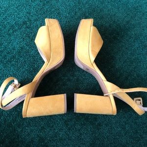 Yellow suede Chinese Laundry sandal